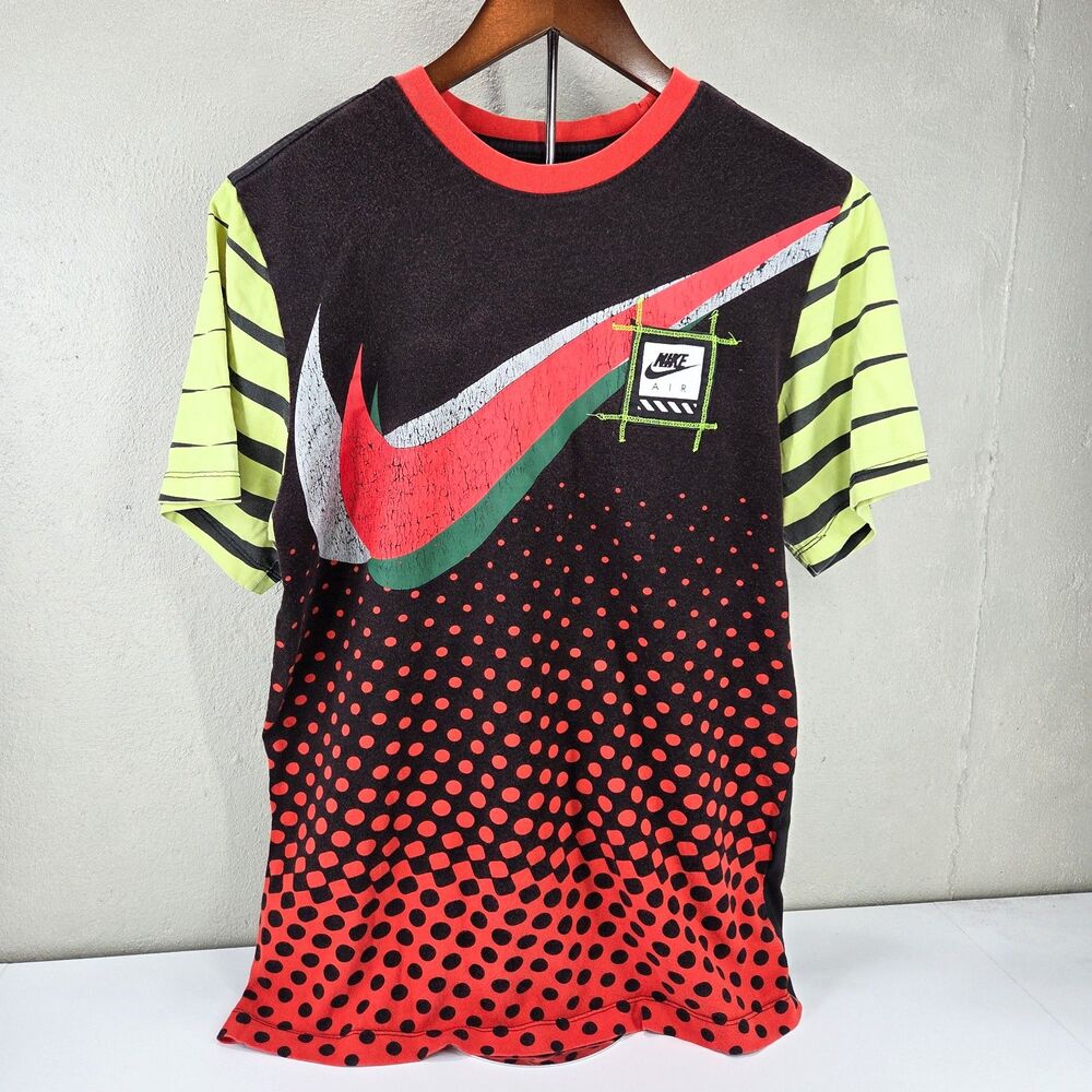 Nike Air Gel Retro Future Big Swoosh Graphic T-Shirt Sz M